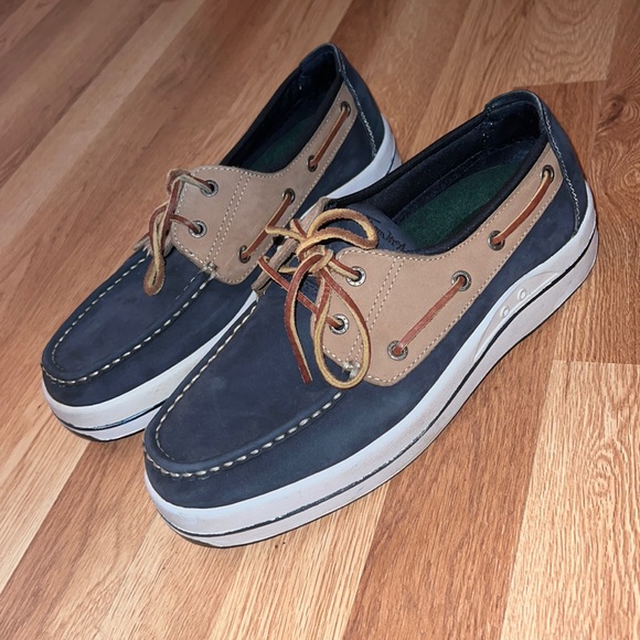 thom mcan earth shoes